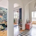 Elegant Penthouse With Terrace